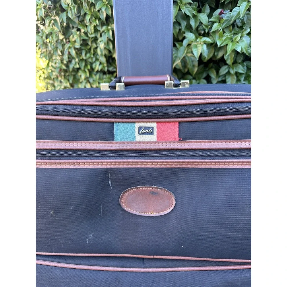 Vintage LARK Samsonite Black 22